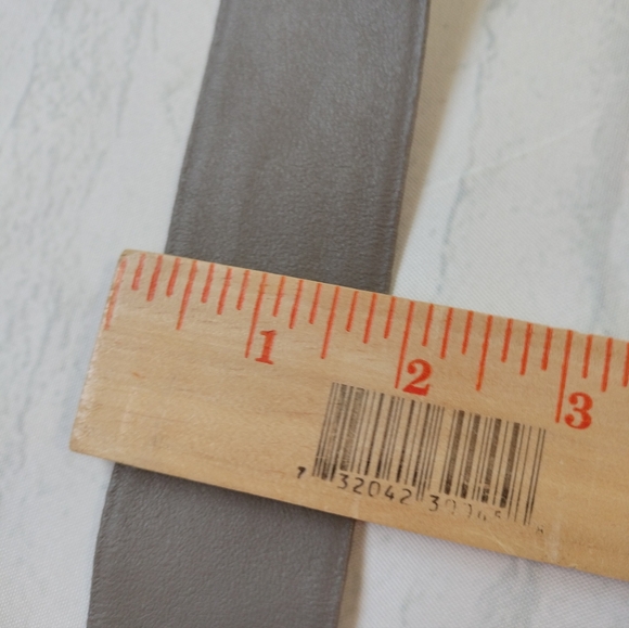 Elegant Fish Mother Of Pearl Design Belt with Iridescent Gray Leather Retro Vtg - Picture 6 of 11